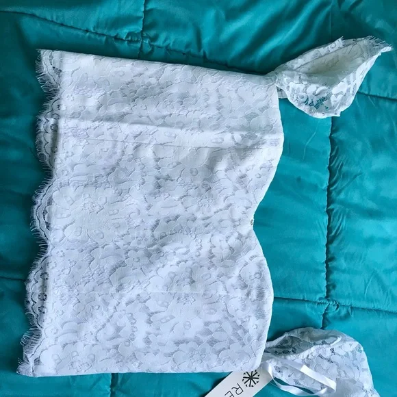 Revelry Isabella Lace Top NWT Bridesmaid - Picture 2 of 4